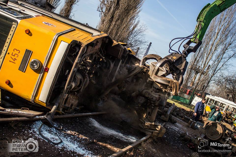 Illustration for article titled Seeing Your Daily Ride Getting Scrapped Is An Emotional Rollercoaster